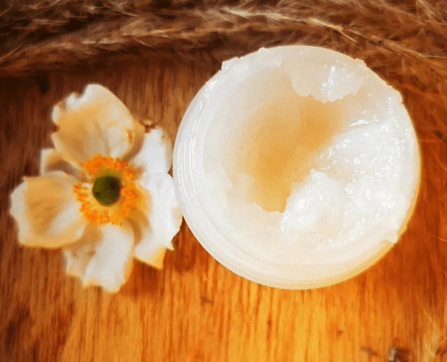 Baume gelée démaquillant à l&#039;huile de monoï et de coco 30 grammes
